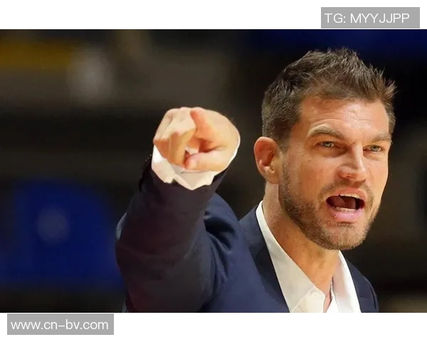 斯普利特强调训练中卡位重要性并呼吁进攻节奏加快