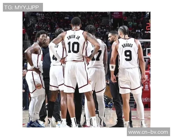 老鹰队主场表现不佳却在客场大放异彩成为独特现象