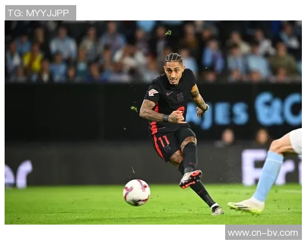 拉菲尼亚荣膺2025环足奖西甲最佳球员正式获官方认可