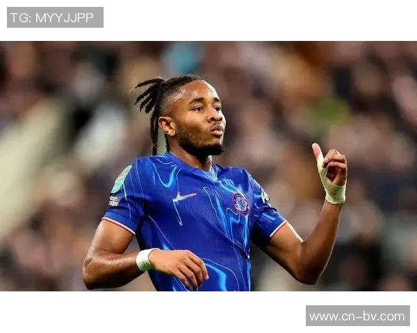 恩昆库表现出色2射2球加1助攻获评85分成场上最佳球员