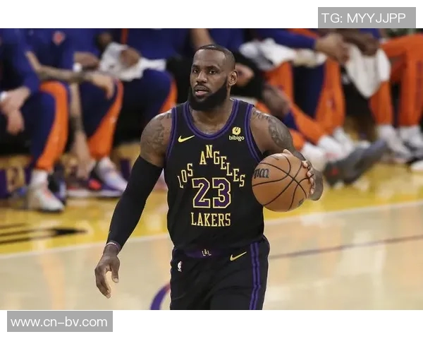 詹姆斯下场休息期间湖人净胜16分他的正负值为何却是14 詹姆斯下场休息期间湖人净胜16分他的正负值为何却是14