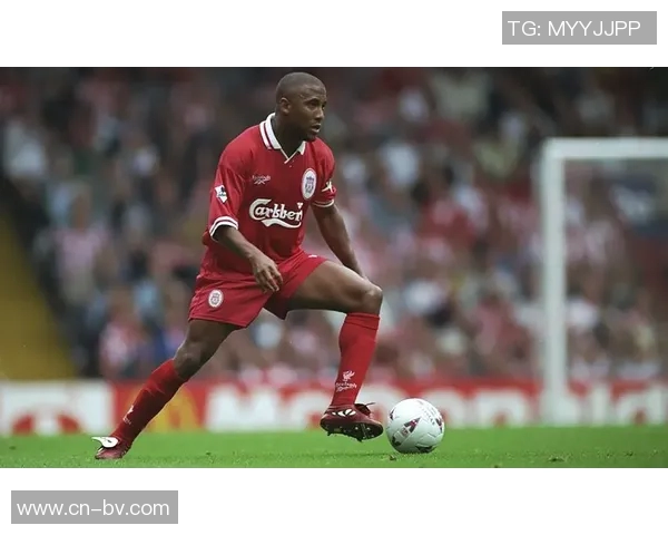 41岁奥乔亚与39岁大卫路易斯在塞浦路斯重聚共叙昔日球场情谊与人生故事