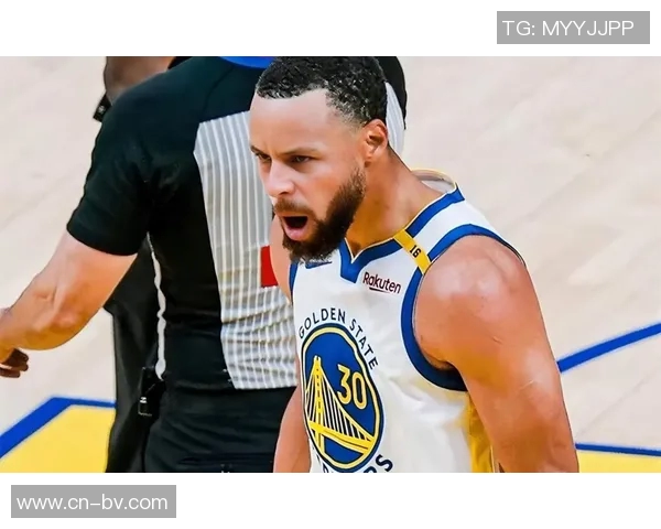 库里解读独特阵容背后的科尔战术理念球员们已习惯这种灵活打法